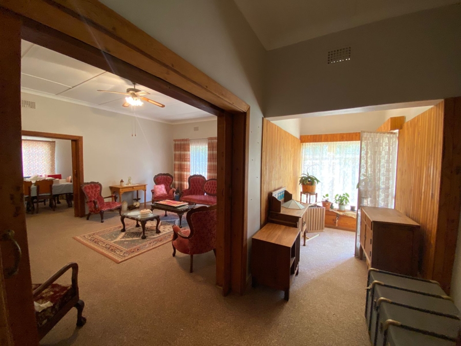 5 Bedroom Property for Sale in Die Bult North West